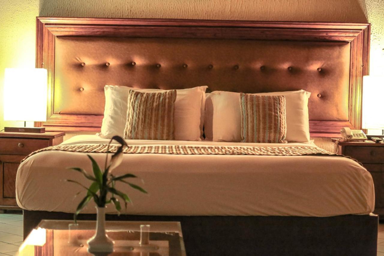 Fini Hotel Bobende Лимбе Экстерьер фото
