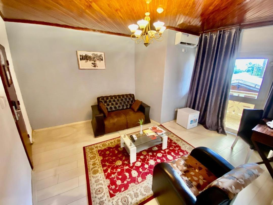 Fini Hotel Bobende Лимбе Экстерьер фото
