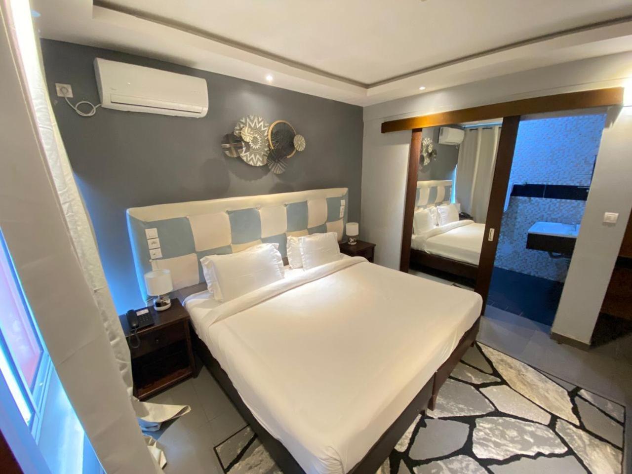 Fini Hotel Bobende Лимбе Экстерьер фото