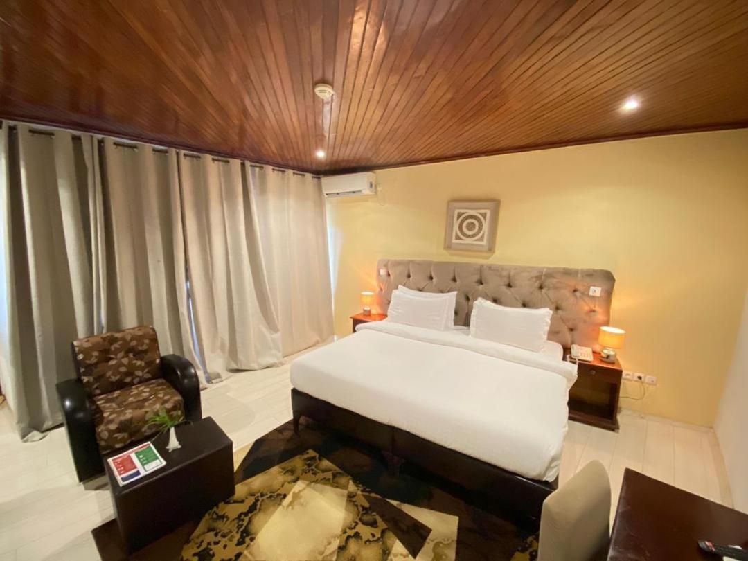 Fini Hotel Bobende Лимбе Экстерьер фото