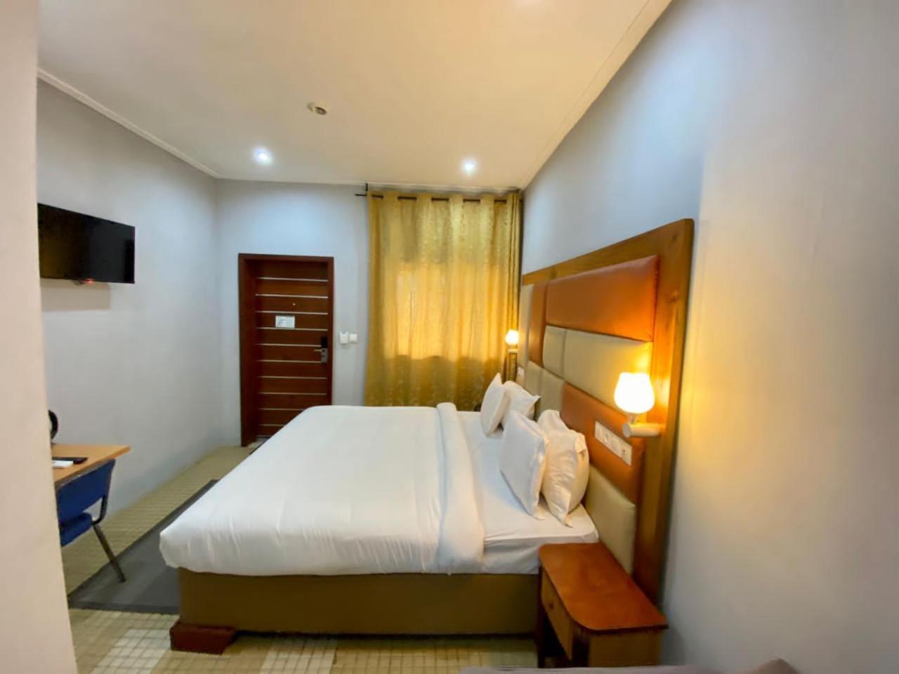 Fini Hotel Bobende Лимбе Экстерьер фото