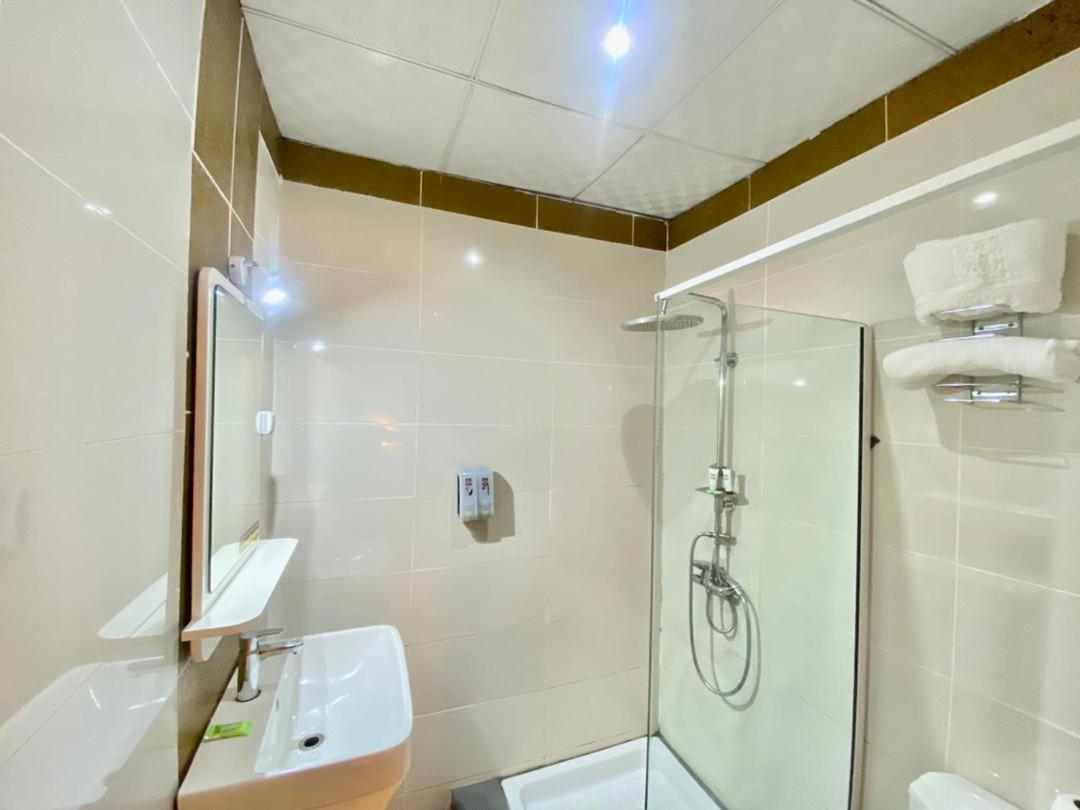 Fini Hotel Bobende Лимбе Экстерьер фото