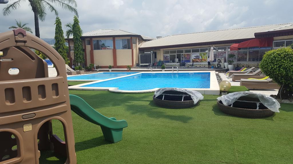 Fini Hotel Bobende Лимбе Экстерьер фото